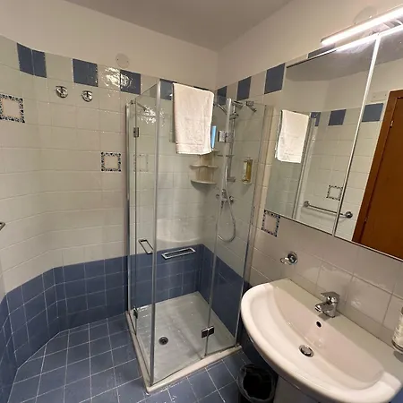 아파트 Bristol 비비오네