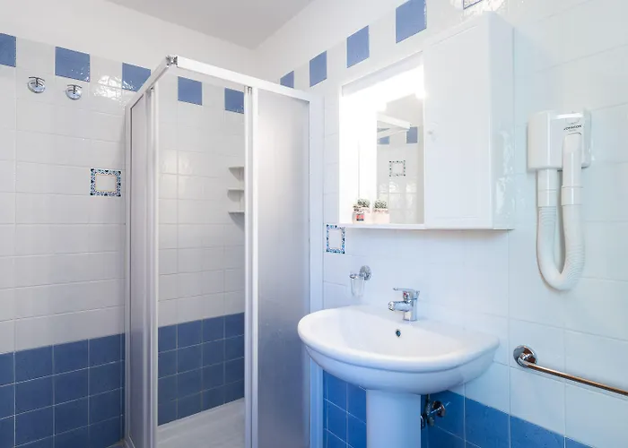 Bristol Бібіоне